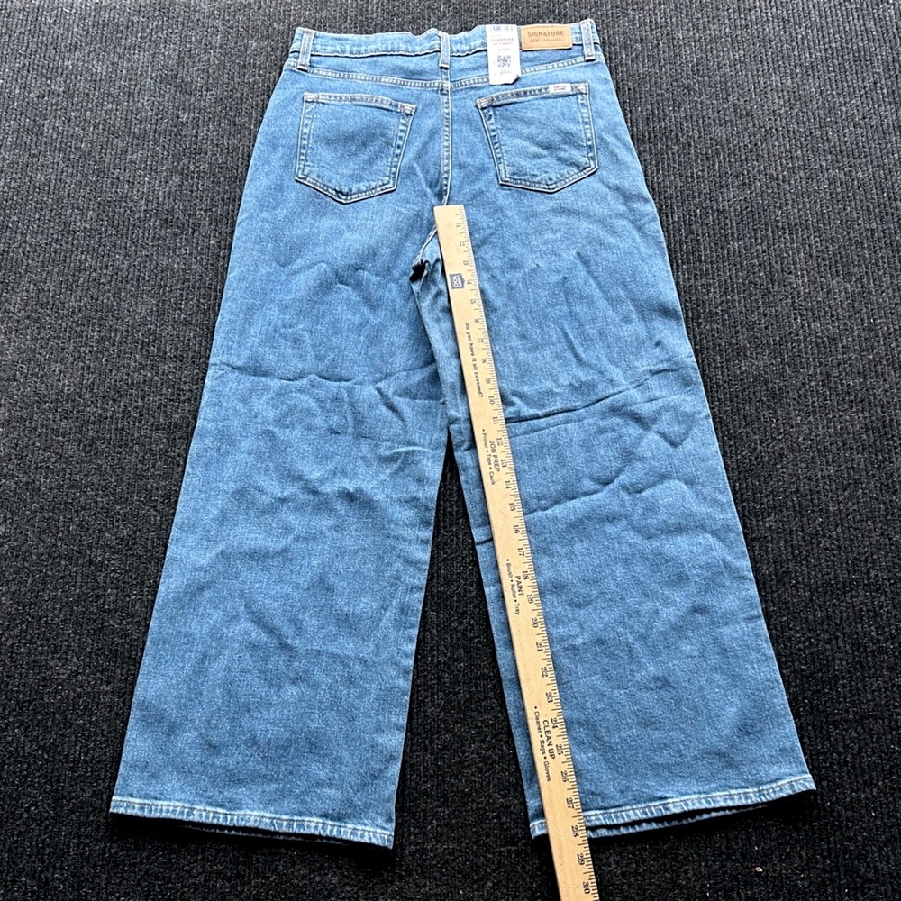 Levi's Relaxed Fit Jeans - Light Blue - Picture 7 of 9